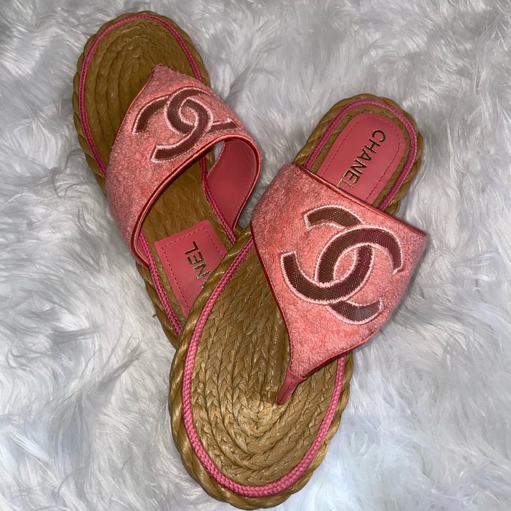 Chanel Pink Terry Sandals w/travel bag